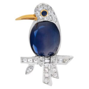 Charming vintage bird pin with cabochon sapphire & diamonds set in 18Kt white gold with yellow gold beak