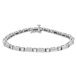 Diamond tennis bracelet in 14k white gold