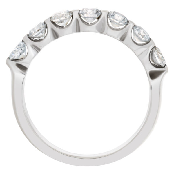 14k white gold diamond ring with 1.4 carats in round diamonds