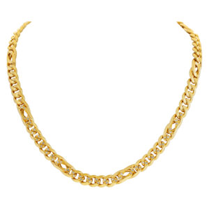 Chain in 18k with diamond accents