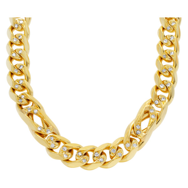 Chain in 18k with diamond accents