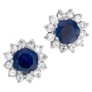 Sapphire and diamonds stud earrings in 18k white gold