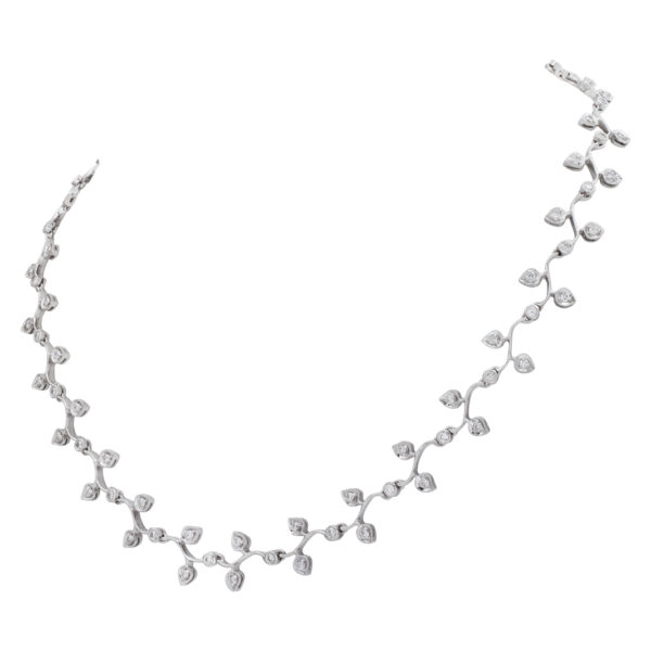 18k white gold necklace with accent diamonds, 16 inches long