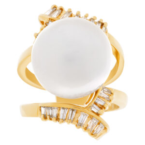 South Sea pearl ring in 18k