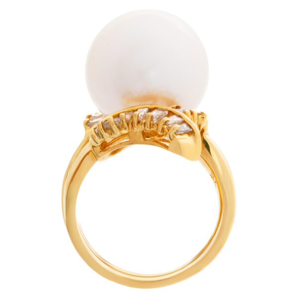 South Sea pearl ring in 18k