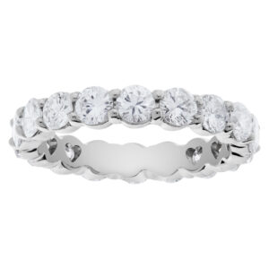 Diamond eternity band in platinum