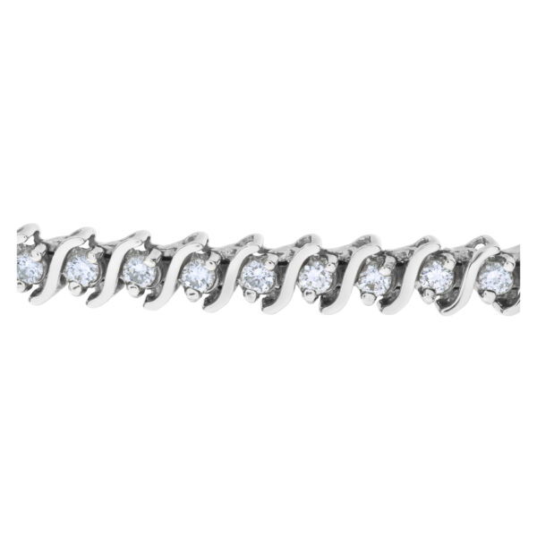 Diamond tennis bracelet in 14k white gold