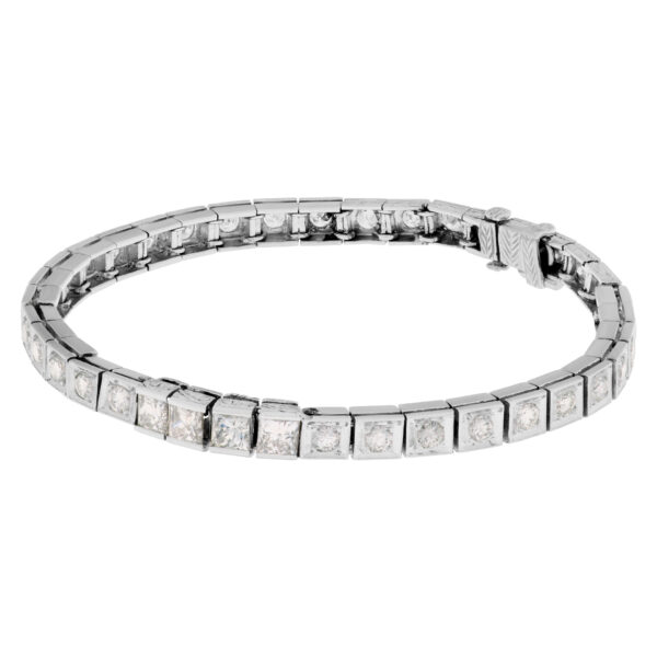 Diamond line bracelet with approximately 2.5 carats in diamonds in platinum