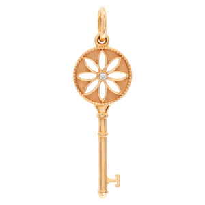 Tiffany & Co. Daisy Key charm in 18k rose gold