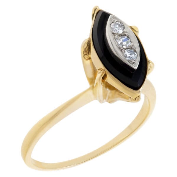 Diamond and onyx ring in 14k yellow gold