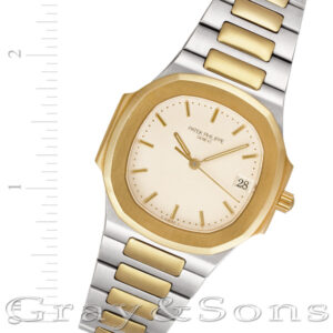 Patek Philippe Nautilus 3900/1 18k & steel 32mm Quartz watch