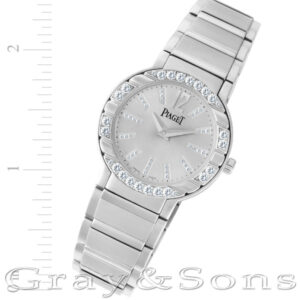 Piaget Polo GOA33231 18k white gold 28mm Quartz watch