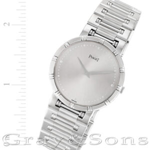 Piaget Dancer 84023k81 18k white gold 32mm Quartz watch