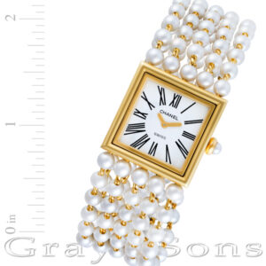 Chanel Mademoislle h0007 18k 23mm Quartz watch