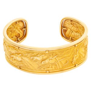 Carrera y Carrera magestic 18k horse cuff bracelet