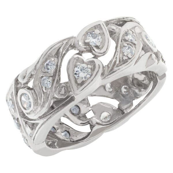 Magical x-design pavé diamond ring in 14k white gold. 0.50 carats. Size 5.5