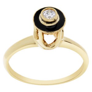 Diamond and onyx 14k yellow gold ring