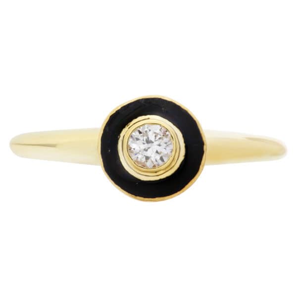 Diamond and onyx 14k yellow gold ring