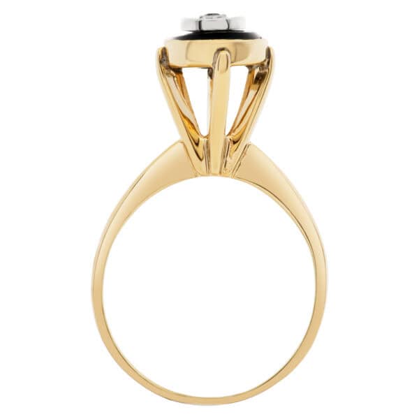 Diamond and onyx ring in 14k yellow gold