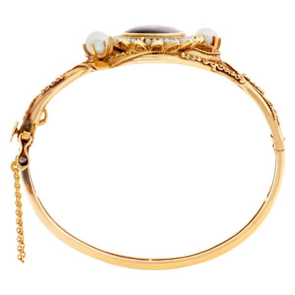 Cameo & pearl bangle in 14k