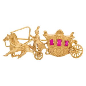 Beautiful carriage with rubies windows broach in 18k