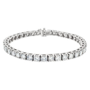 Diamond line bracelet in 14k white gold with approximately 8 carats in diamonds