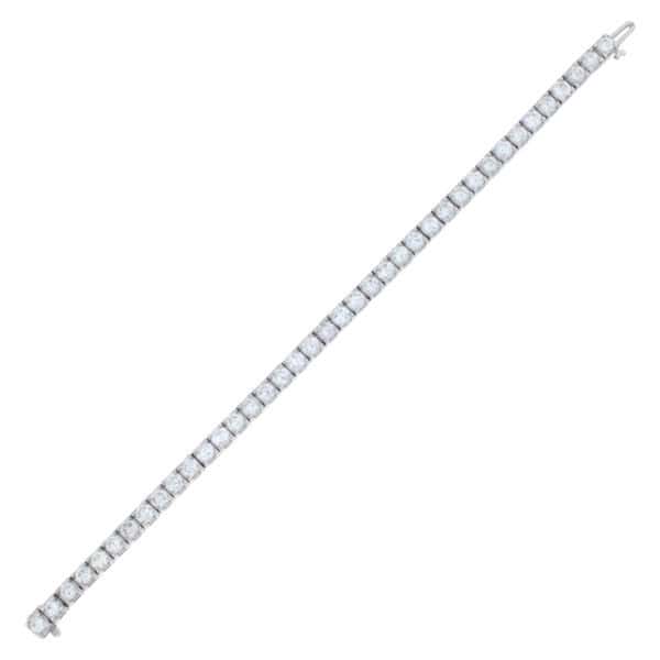 Diamond line bracelet in 14k white gold with approximately 8 carats in diamonds