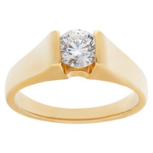 Solitaire diamond ring in 14k