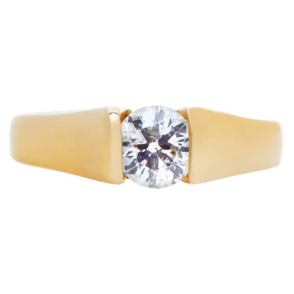 Solitaire diamond ring in 14k