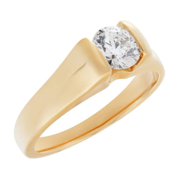 Solitaire diamond ring in 14k