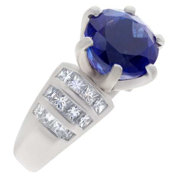 Tanzanite & diamond ring in platinum