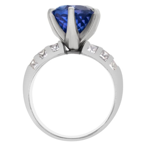 Tanzanite & diamond ring in platinum