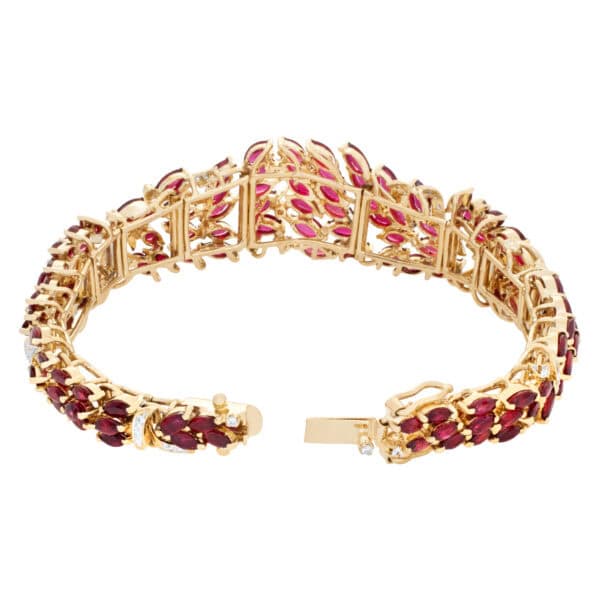 Diamond and ruby bracelet in  18k