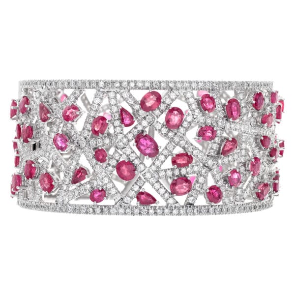 Cuff in 18k white gold with diamonds and rubies